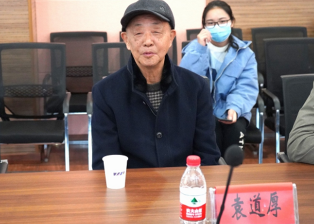 特殊的笔记,陈洪标用两幅百米书法长卷礼赞建党百年 特殊的笔记,陈洪标用两幅百米书法长卷礼赞建党百年